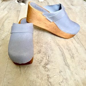 Sanita Clogs